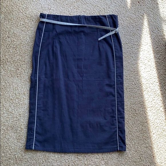 Tulle Large 31” Waist Pencil Skirt (g11) - Picture 2 of 10